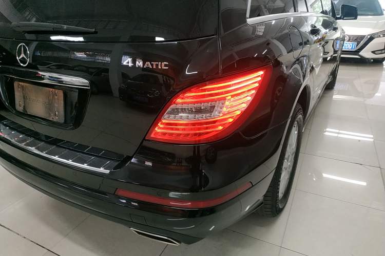 Used Mercedes-Benz R-Class 2017 R 320 4MATIC Business Edition Prestige Model Right Rear Taillight