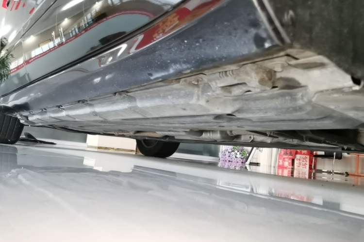 Used Mercedes-Benz R-Class 2017 R 320 4MATIC Business Edition Prestige Model Right Side Sill