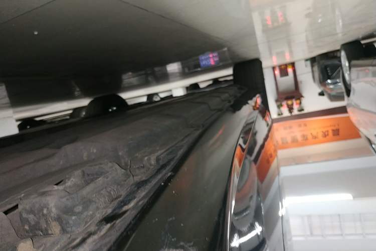Used Mercedes-Benz R-Class 2017 R 320 4MATIC Business Edition Prestige Model Right Side Sill