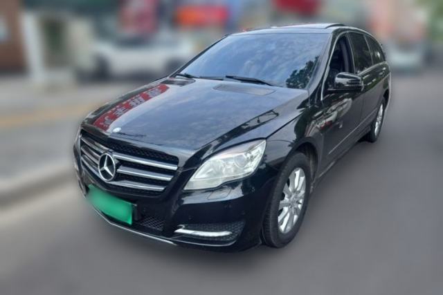Używany Mercedes-Benz R-Class 2017 R 320 4MATIC Business Edition Prestige Model