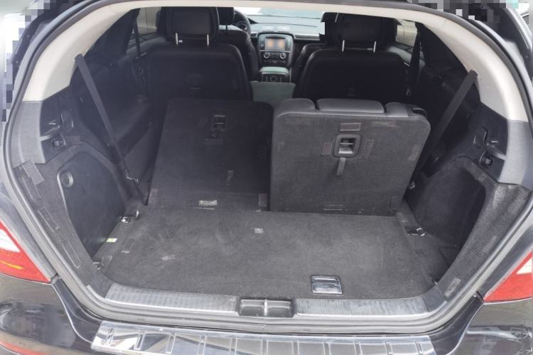 Used Mercedes-Benz R-Class 2017 R 320 4MATIC Business Edition Prestige Model Trunk