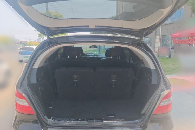 Used Mercedes-Benz R-Class 2017 R 320 4MATIC Business Edition Prestige Model Trunk