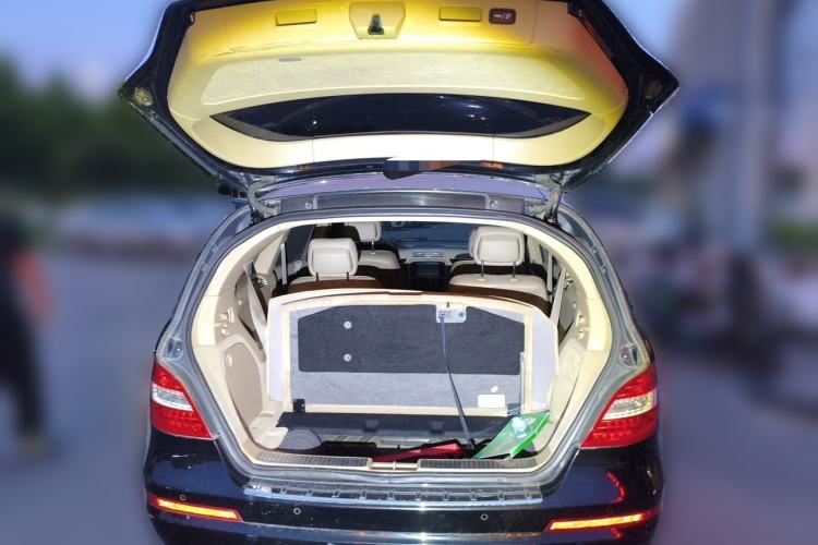 Used Mercedes-Benz R-Class  Trunk