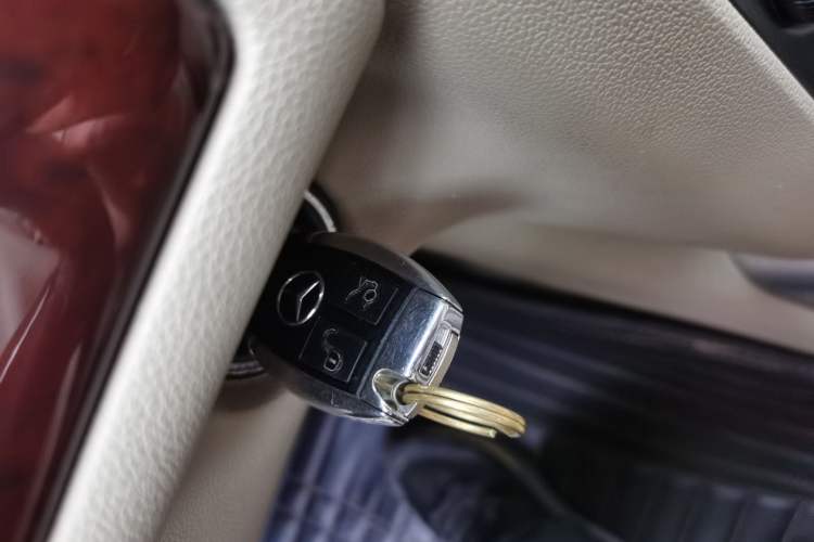 Used Mercedes-Benz R-Class 2017 R 320 4MATIC Business Edition Prestige Model Vehicle Key