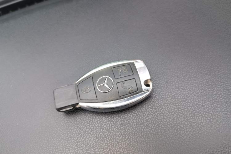 Used Mercedes-Benz R-Class 2017 R 320 4MATIC Business Edition Prestige Model Vehicle Key