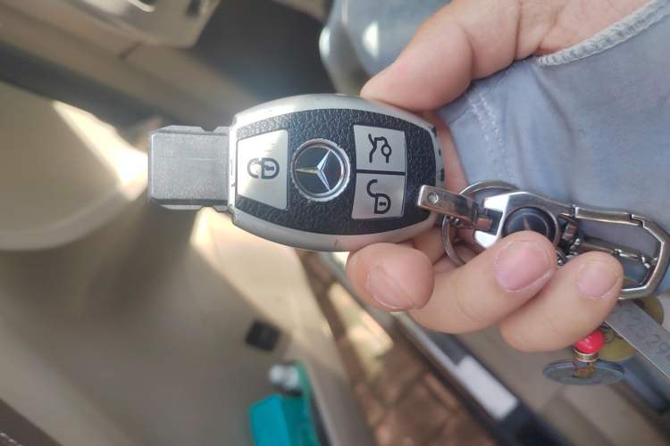 Used Mercedes-Benz R-Class 2017 R 320 4MATIC Business Edition Prestige Model Vehicle Key