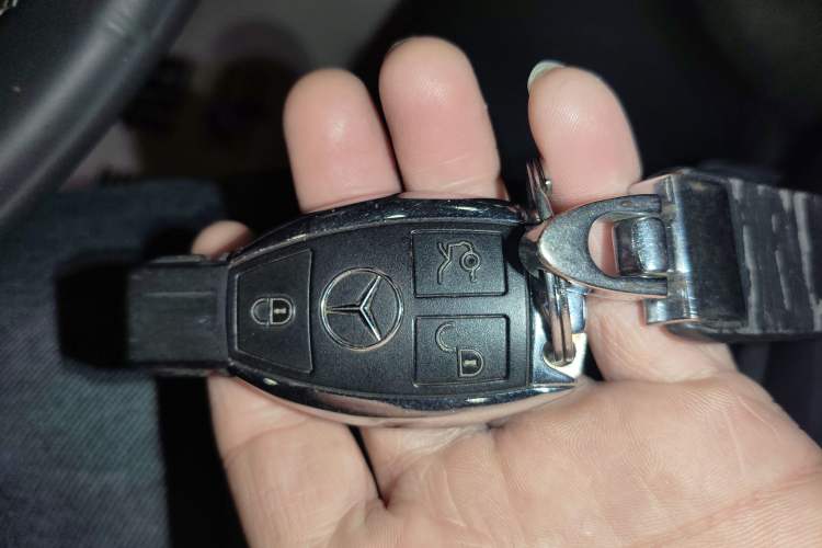 Used Mercedes-Benz R-Class 2017 R 320 4MATIC Business Edition Prestige Model Vehicle Key