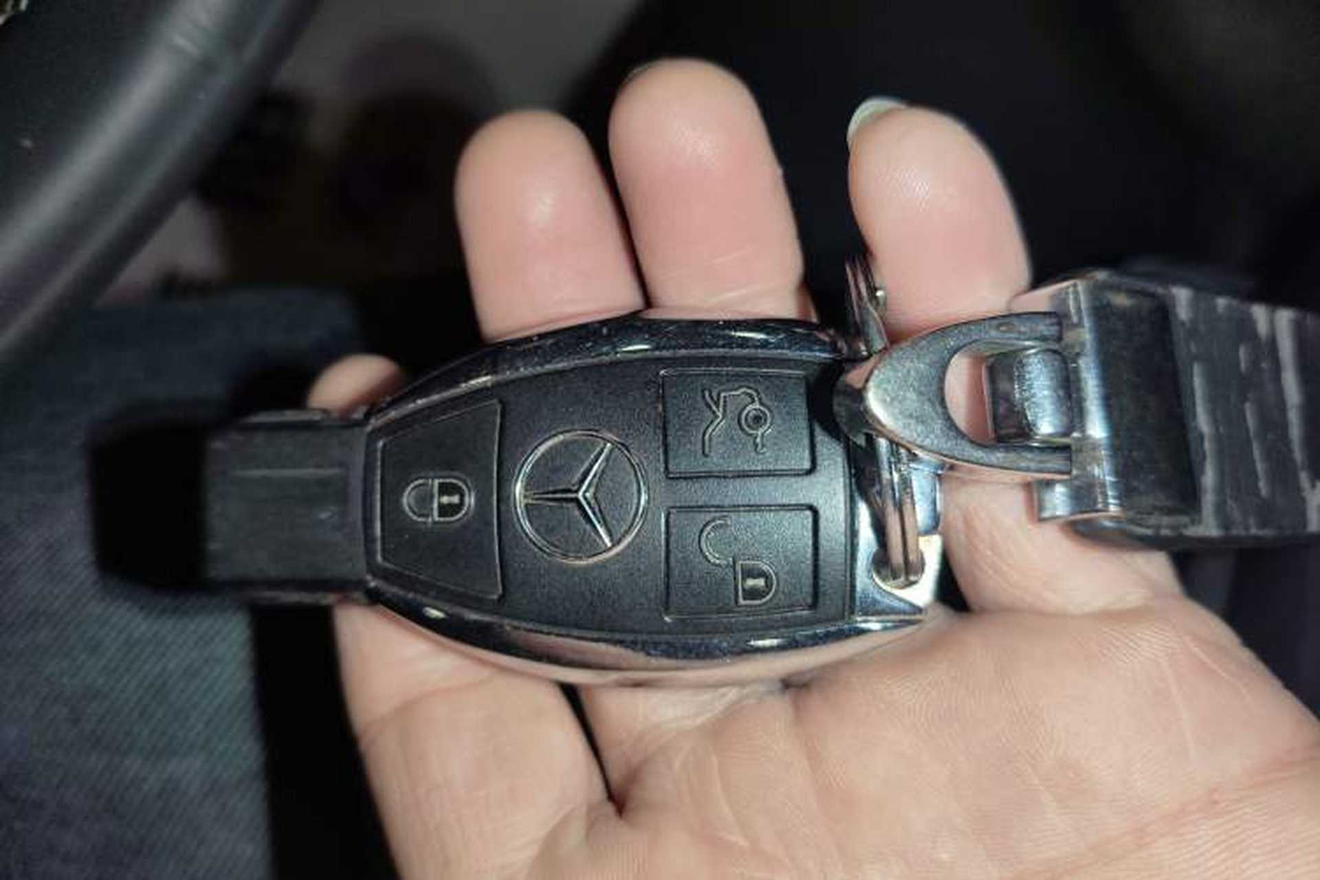 Used Mercedes-Benz R-Class 2017 R 320 4MATIC Business Edition Prestige Model Vehicle Key