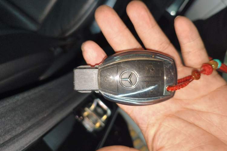 Used Mercedes-Benz R-Class 2017 R 320 4MATIC Business Edition Prestige Model Vehicle Key