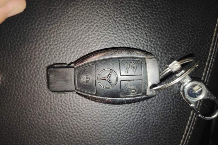 Used Mercedes-Benz R-Class 2017 R 320 4MATIC Business Edition Prestige Model Vehicle Key