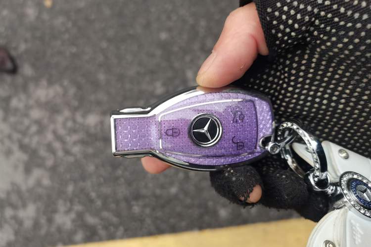 Used Mercedes-Benz R-Class 2017 R 400 4MATIC Exclusive Edition Vehicle Key