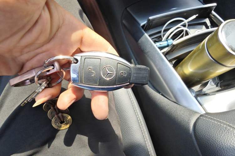 Used Mercedes-Benz R-Class 2017 R 320 4MATIC Business Edition Prestige Model Vehicle Key