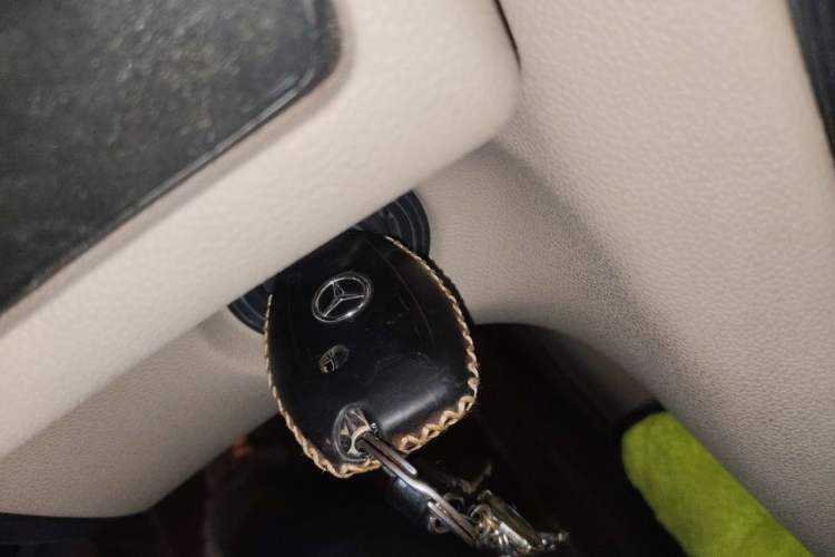 Used Mercedes-Benz R-Class 2017 R 320 4MATIC Business Edition Prestige Model Vehicle Key
