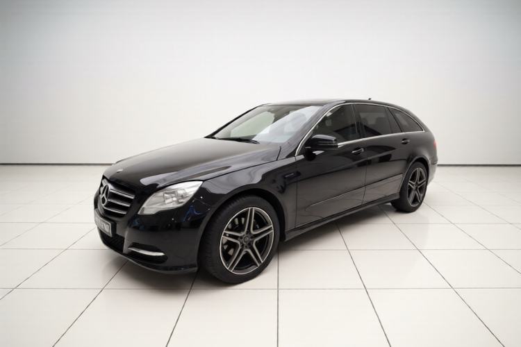 Used Mercedes-Benz R-Class 2017 R 320 4MATIC Luxury Collection Edition Guazi used car, China used car export, Used car for sale, Used Mercedes-Benz cars, Cheapest cars for sale