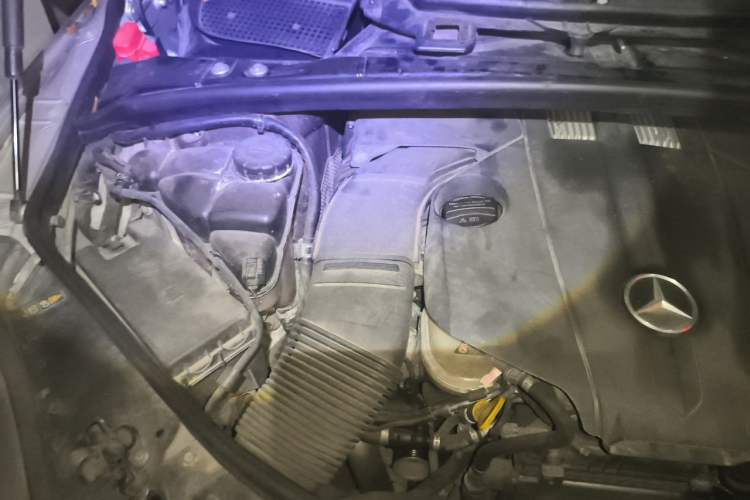 Used Mercedes-Benz R-Class 2017 R 320 4MATIC Business Edition Prestige Model Engine Bay Right