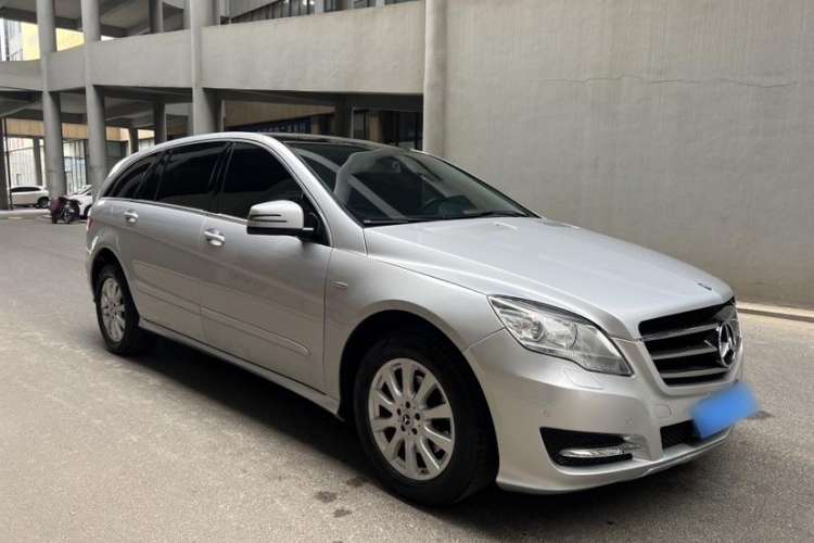 Used Mercedes-Benz R-Class 2017 R 320 4MATIC Business Edition Prestige Model Exterior 2
