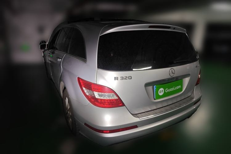 Used Mercedes-Benz R-Class 2017 R 320 4MATIC Business Edition Prestige Model Exterior 3