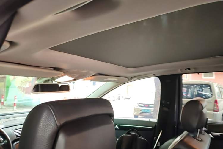 Used Mercedes-Benz R-Class 2017 R 320 4MATIC Business Edition Prestige Model Headliner