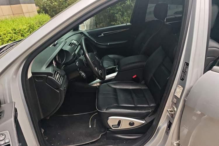 Used Mercedes-Benz R-Class 2017 R 320 4MATIC Business Edition Prestige Model Left Front Seat