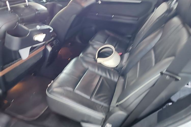 Used Mercedes-Benz R-Class 2017 R 320 4MATIC Business Edition Prestige Model Left Rear Seat