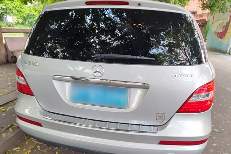 Used Mercedes-Benz R-Class 2017 R 320 4MATIC Business Edition Prestige Model Rear