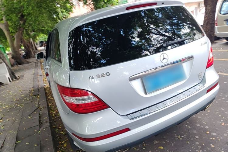 Used Mercedes-Benz R-Class 2017 R 320 4MATIC Business Edition Prestige Model Rear Left 45 Deg