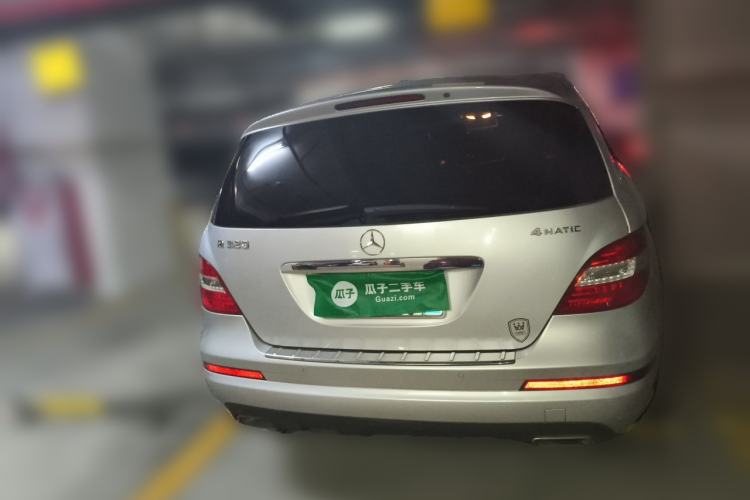 Used Mercedes-Benz R-Class 2017 R 320 4MATIC Business Edition Prestige Model Rear