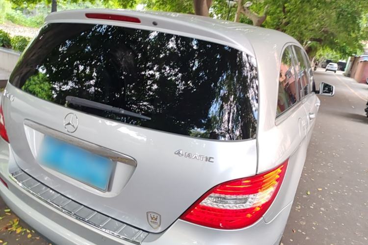 Used Mercedes-Benz R-Class 2017 R 320 4MATIC Business Edition Prestige Model Rear Right 45 Deg