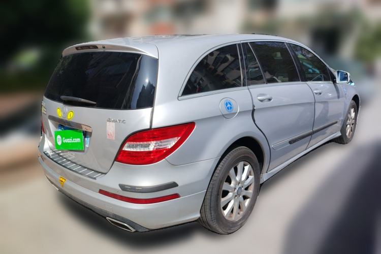Used Mercedes-Benz R-Class 2017 R 320 4MATIC Business Edition Prestige Model Rear Right 45 Deg