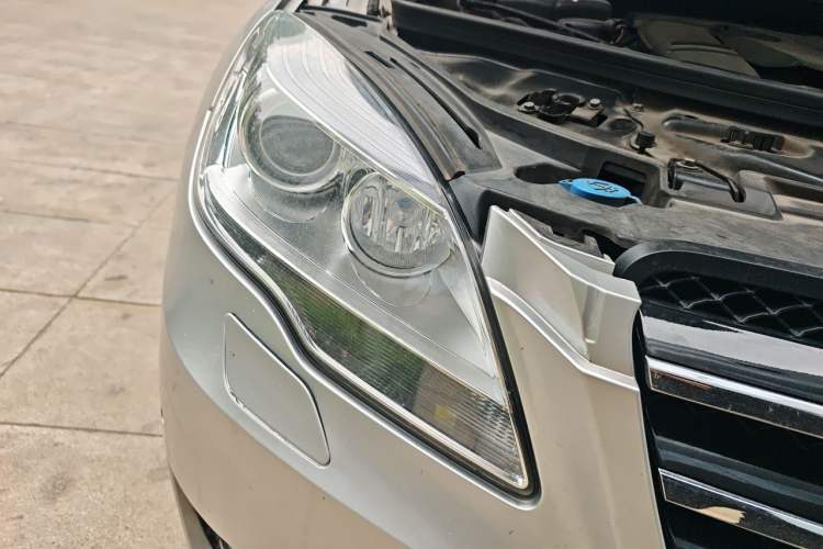 Used Mercedes-Benz R-Class 2017 R 320 4MATIC Business Edition Prestige Model Right Front Headlight