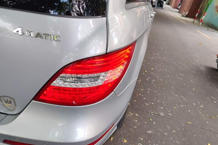 Used Mercedes-Benz R-Class 2017 R 320 4MATIC Business Edition Prestige Model Right Rear Taillight