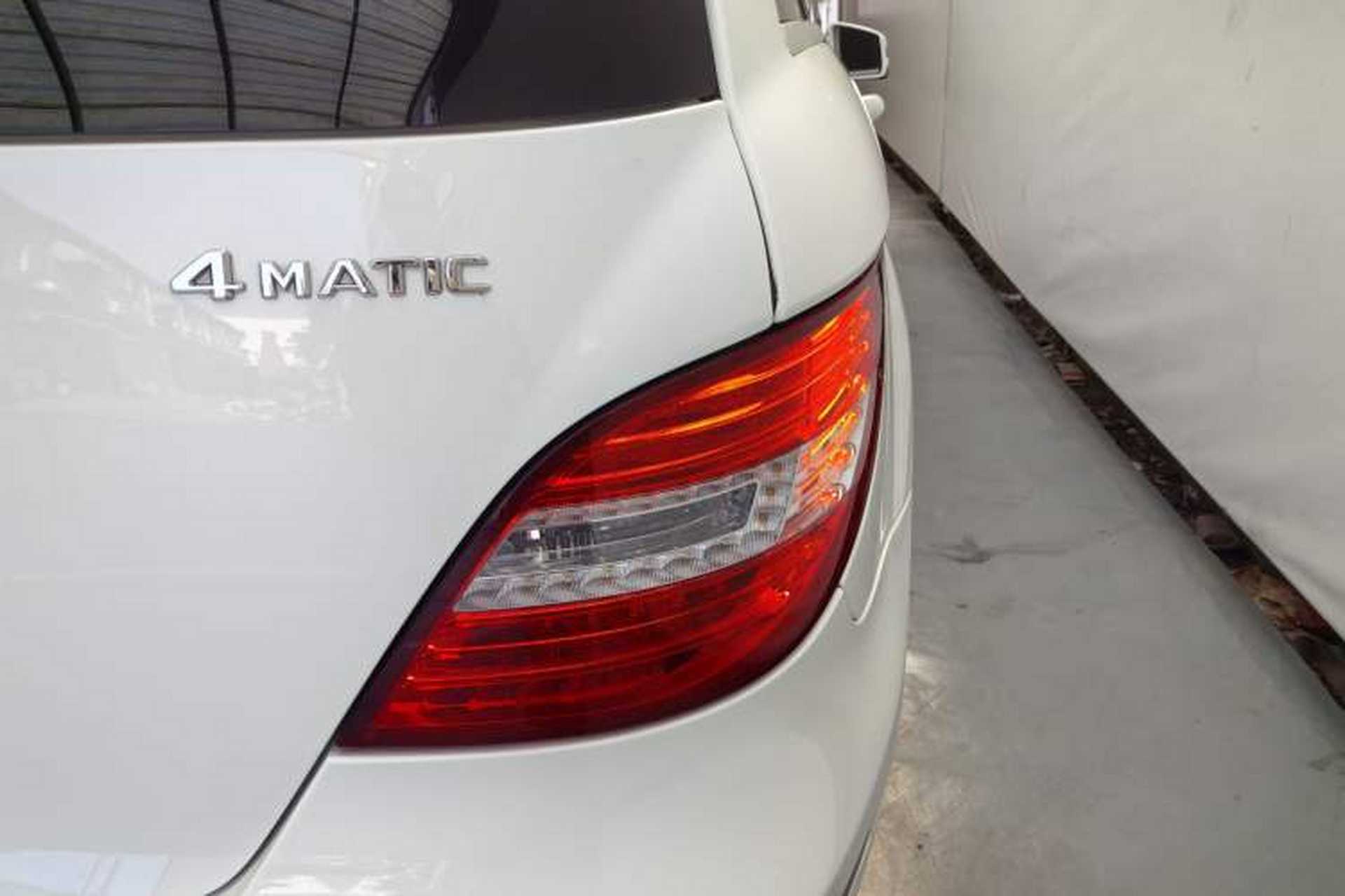 Used Mercedes-Benz R-Class 2017 R 320 4MATIC Business Edition Prestige Model Exterior 11