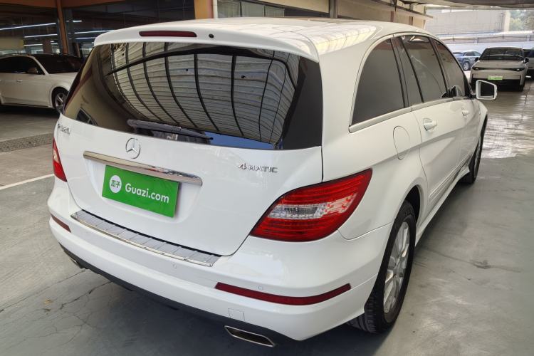 Used Mercedes-Benz R-Class 2017 R 320 4MATIC Business Edition Prestige Model Exterior 12