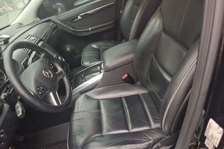 Used Mercedes-Benz R-Class 2017 R 320 4MATIC Business Edition Prestige Model Left Front Seat