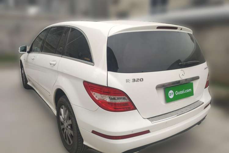 Used Mercedes-Benz R-Class 2017 R 320 4MATIC Business Edition Prestige Model Rear Left 45 Deg