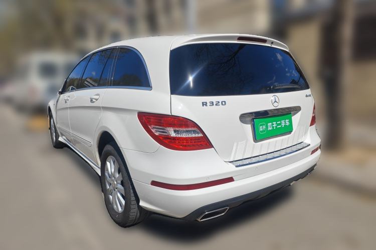 Used Mercedes-Benz R-Class 2017 R 320 4MATIC Business Edition Prestige Model Rear Left 45 Deg