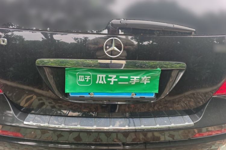 Used Mercedes-Benz R-Class 2017 R 320 4MATIC Business Edition Prestige Model Rear