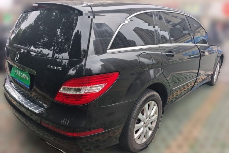 Used Mercedes-Benz R-Class 2017 R 320 4MATIC Business Edition Prestige Model Rear Right 45 Deg