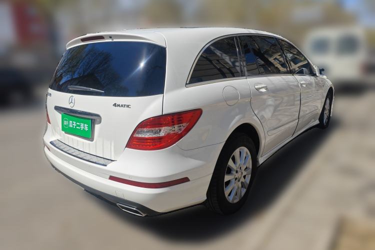 Used Mercedes-Benz R-Class 2017 R 320 4MATIC Business Edition Prestige Model Rear Right 45 Deg