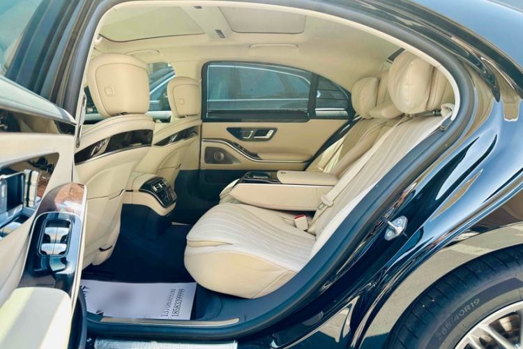 Used Mercedes-Benz S-Class 2021 S 450 L Interior 1