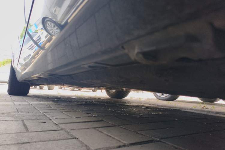 Used Mercedes-Benz S-Class 2004 S 350 Chassis Rear Left