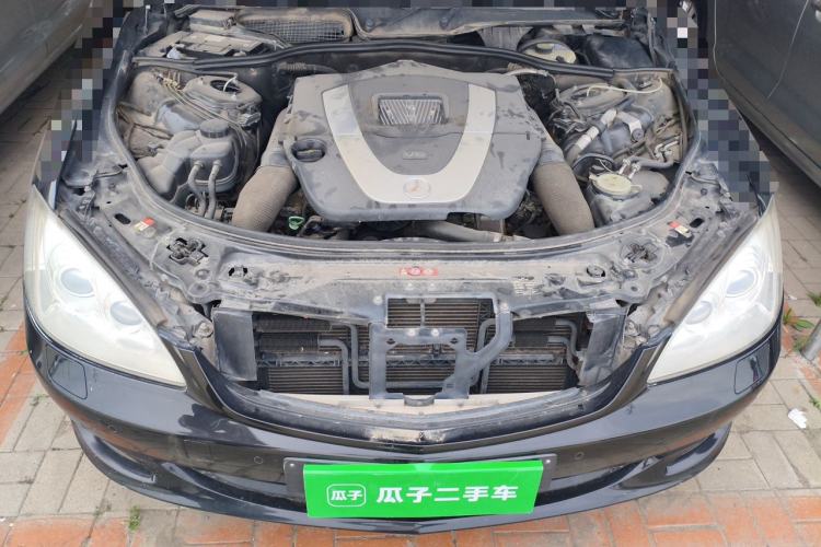 Used Mercedes-Benz S-Class 2004 S 350 Engine Bay