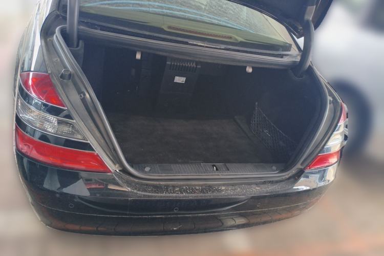 Used Mercedes-Benz S-Class 2004 S 350 Trunk