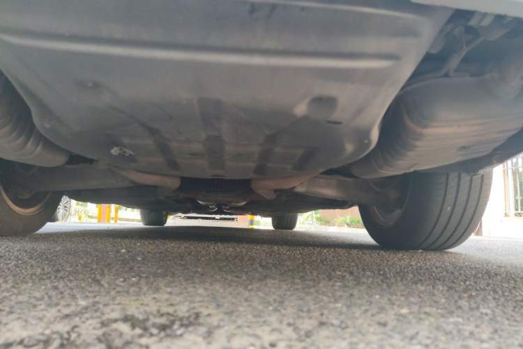 Used Mercedes-Benz S-Class 2004 S 500 Chassis Rear