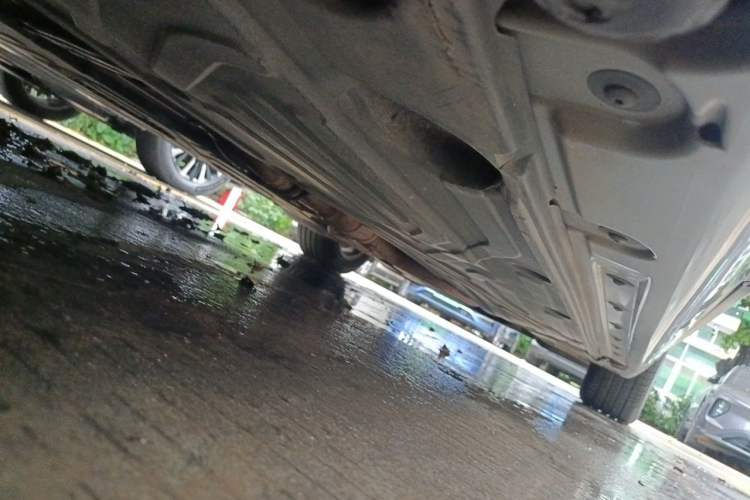 Used Mercedes-Benz S-Class 2004 S 350 Chassis Rear Right