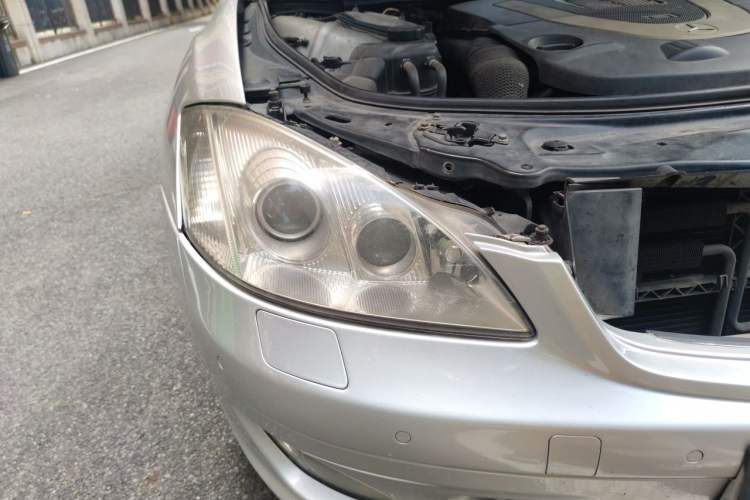 Used Mercedes-Benz S-Class 2004 S 500 Right Front Headlight