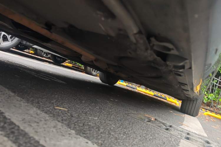 Used Mercedes-Benz S-Class 2006 S 300 Chassis Front Left