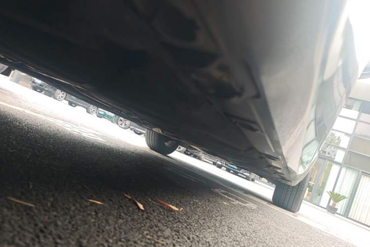 Used Mercedes-Benz S-Class 2006 S 300 Chassis Rear Right