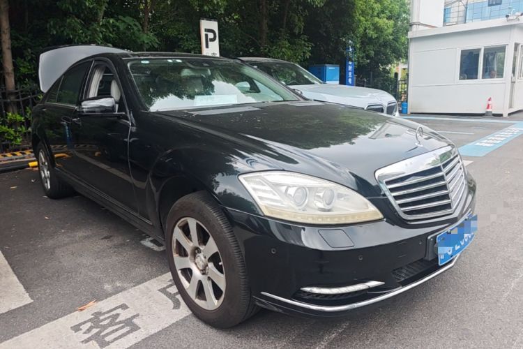 Used Mercedes-Benz S-Class 2006 S 300 Front Right 45 Deg
