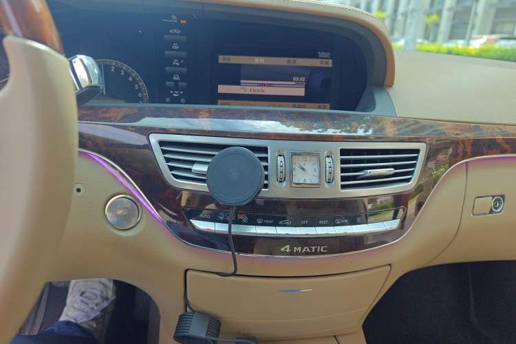 Used Mercedes-Benz S-Class  Audio And AC Panel